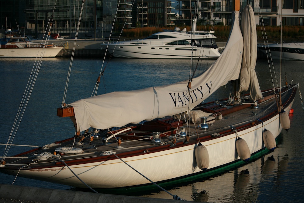 vanity 5 yacht