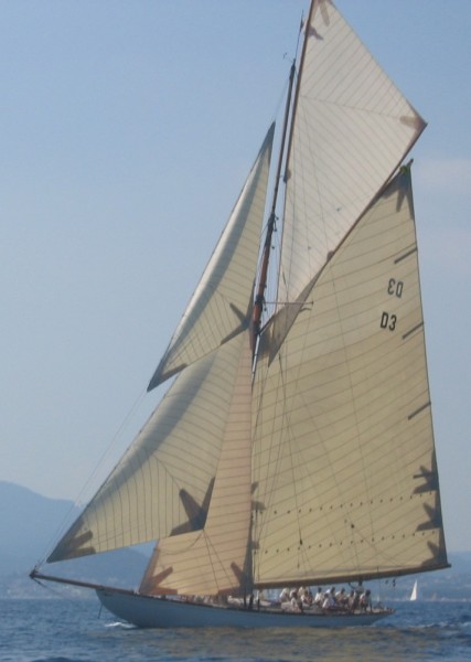 tuiga classic yacht